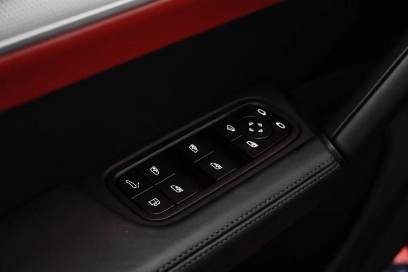 Car Thumb